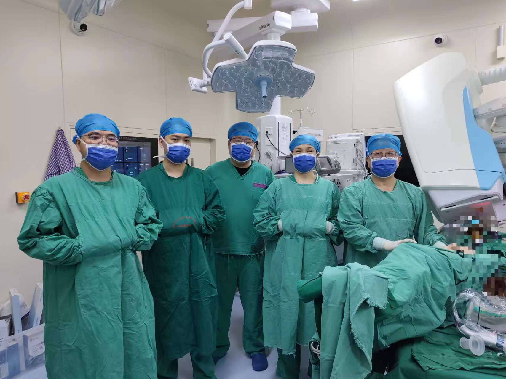 全球首例！南华大学附一院顺利完成直肠癌腹腔镜术中放疗